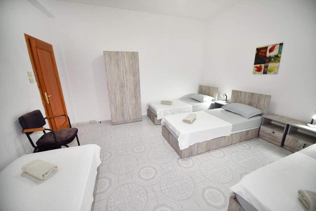 12 B&B Shkodër Eksteriør bilde